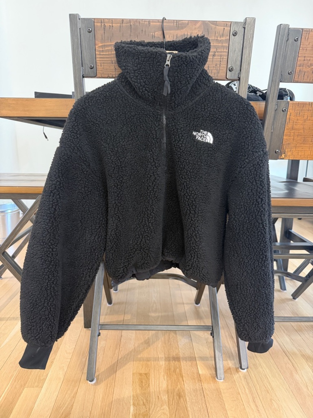 The North Face Black Sherpa Fleece Jacket - Picture 3 of 7